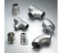 三通 管道系统中的关键连接件